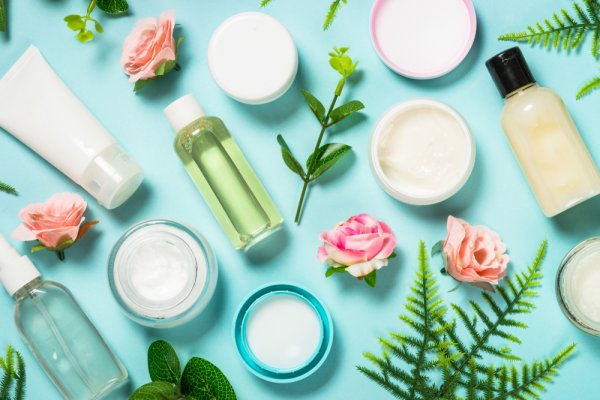 Mỹ Phẩm & Thẩm Mỹ Viện: Tuyến Bài PR Ý Kiến Chuyên Gia Giúp Dập Tan Nỗi Lo Hàng Giả
