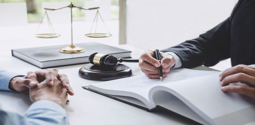 Rủi Ro Pháp Lý Và Chốt Chặn Hợp Đồng Khi Doanh Nghiệp Tài Trợ Phim