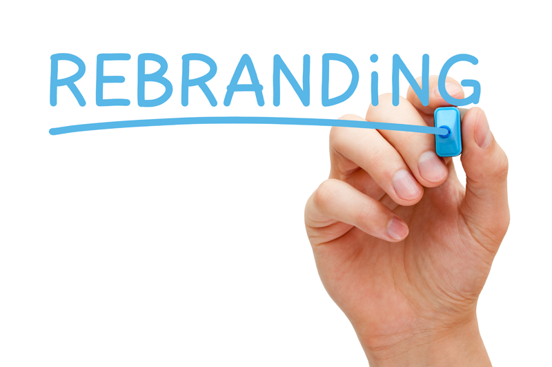 Tái định vị thương hiệu (Rebranding): Khi nào doanh nghiệp cần "lột xác" để bắt kịp thời đại mà không đánh mất bản sắc?