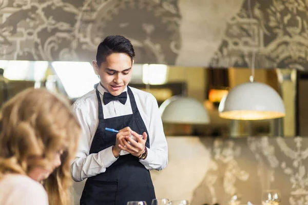 "Làm đẹp" thương hiệu chuỗi F&B trước thềm M&A: Đòn bẩy giúp nhân đôi hệ số định giá doanh nghiệp